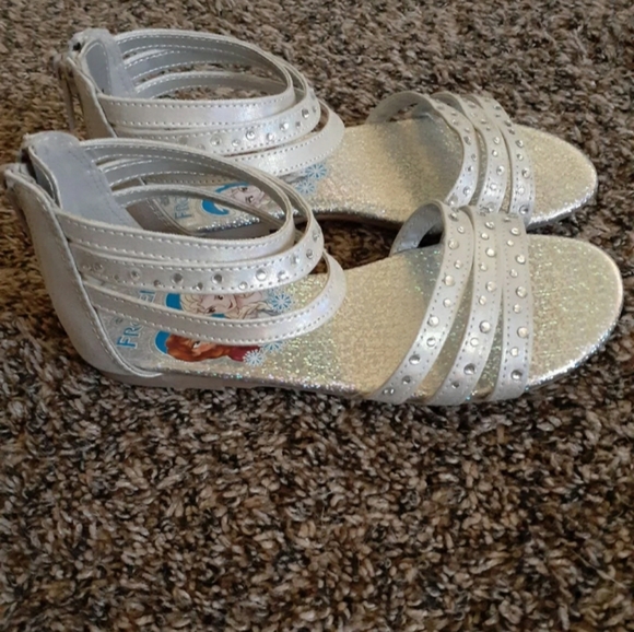 Disney Frozen sandals - Picture 3 of 5